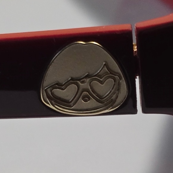 Marc By Marc Jacob’s Women’s Two-Color “Miss Marc” Round Oversized Sunglasses main image 9